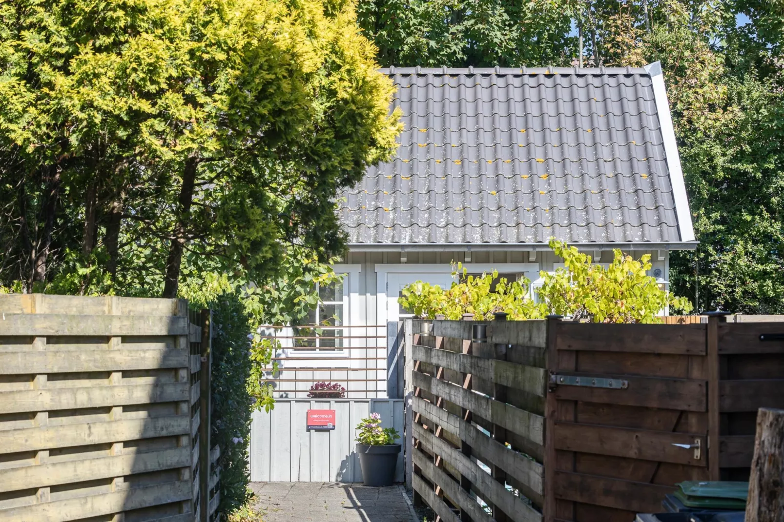 Lijsterhofstraat 13 - Knusse vakantiewoning nabij strand en centrum-Buitenkant zomer