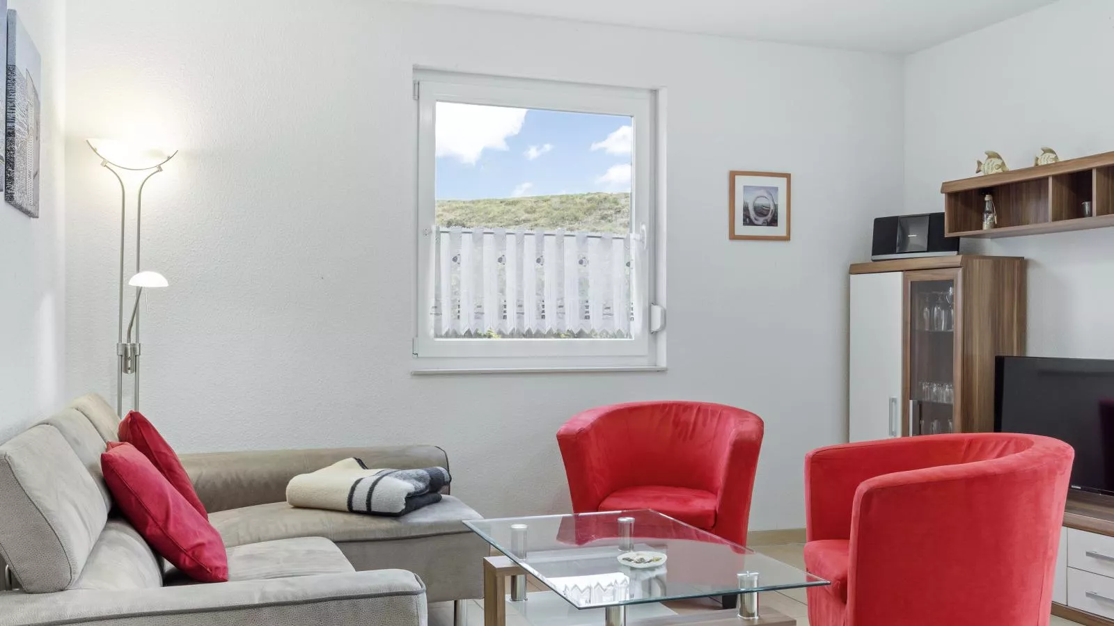 Stranddistel links mit Sauna-Woonkamer