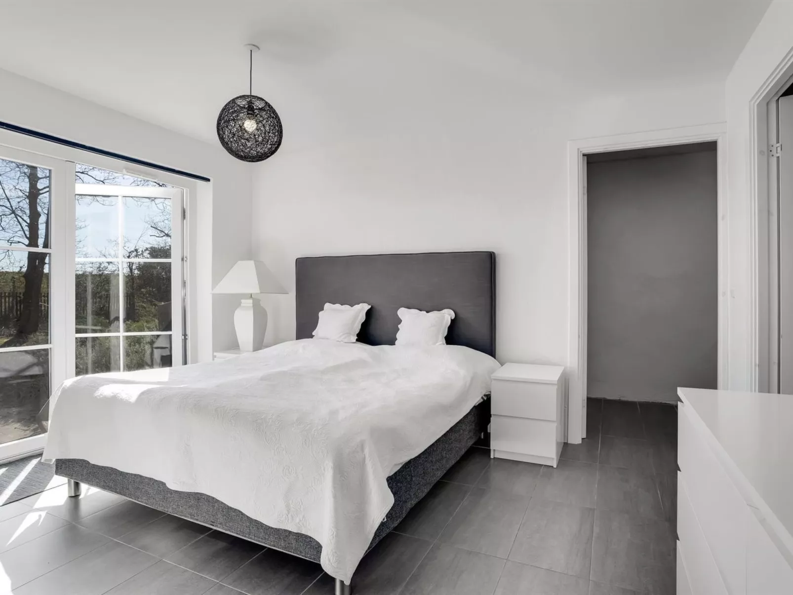 "Judit" - 10m from the sea-Binnen