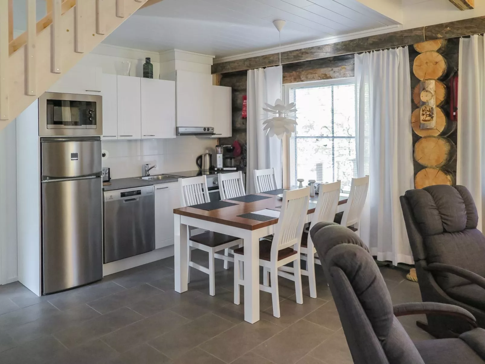 Maahisenrinne 3 f 25-Binnen