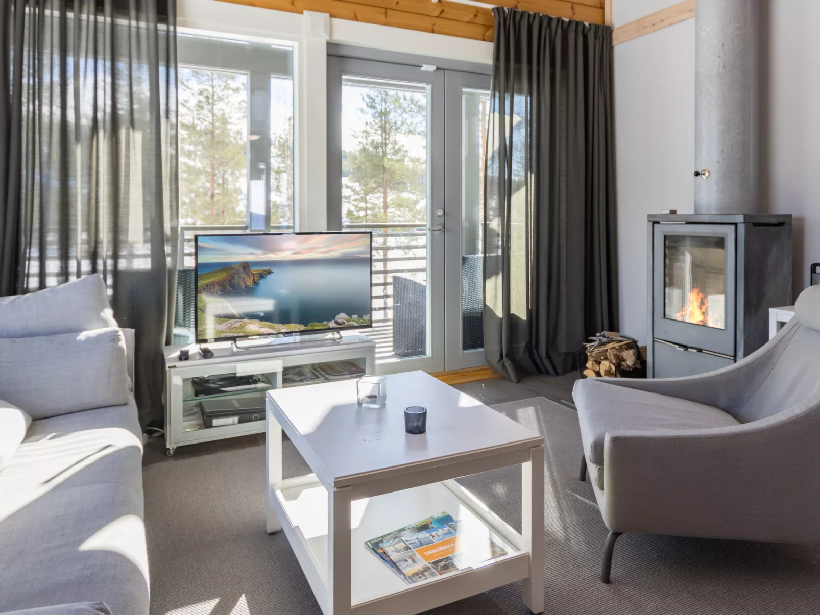 Villa ukkohalla-Binnen