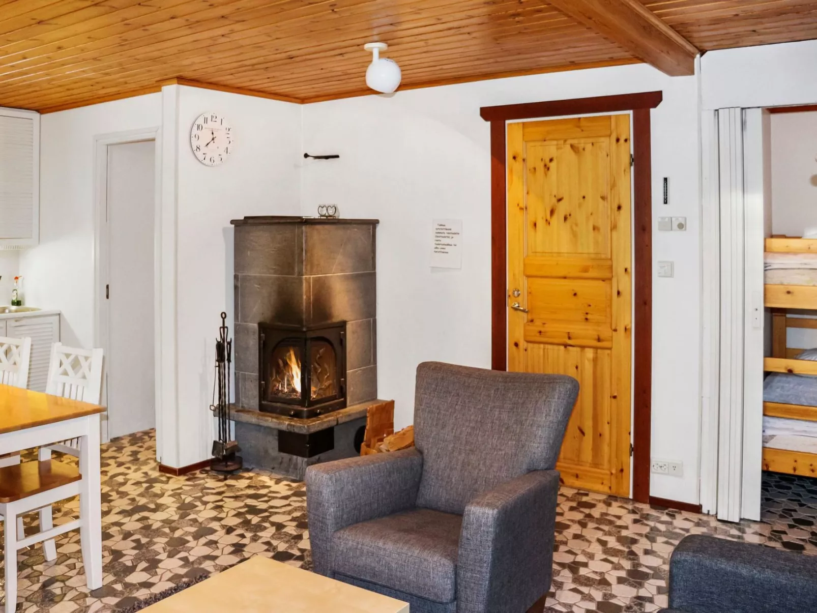 Alppikylä 8b paritalo-Binnen