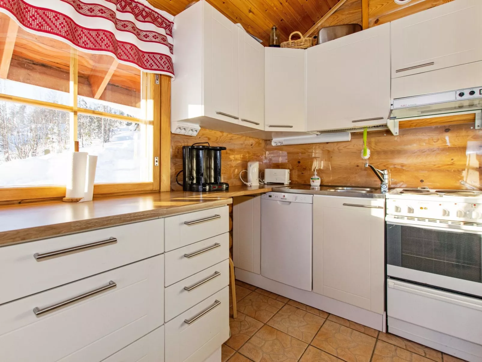 Alppimaja b paritalo-Binnen