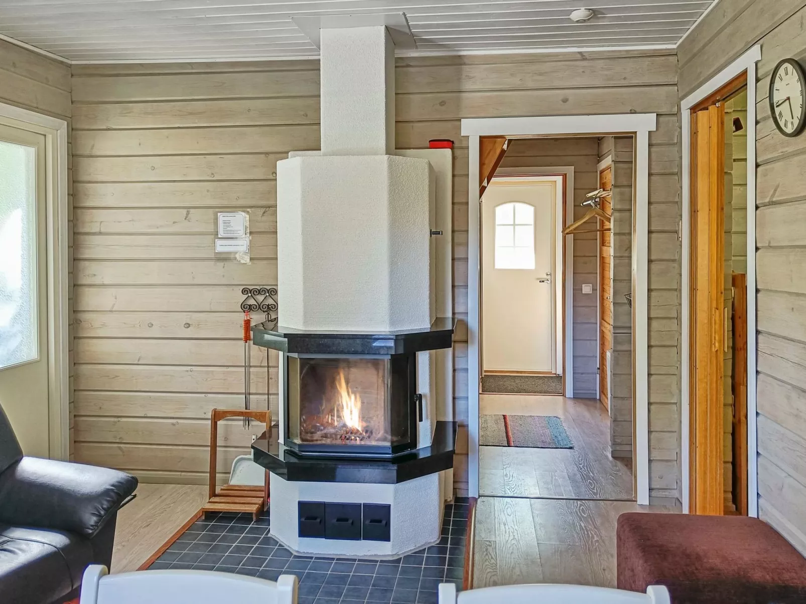 Ukkorinne mökki-Binnen