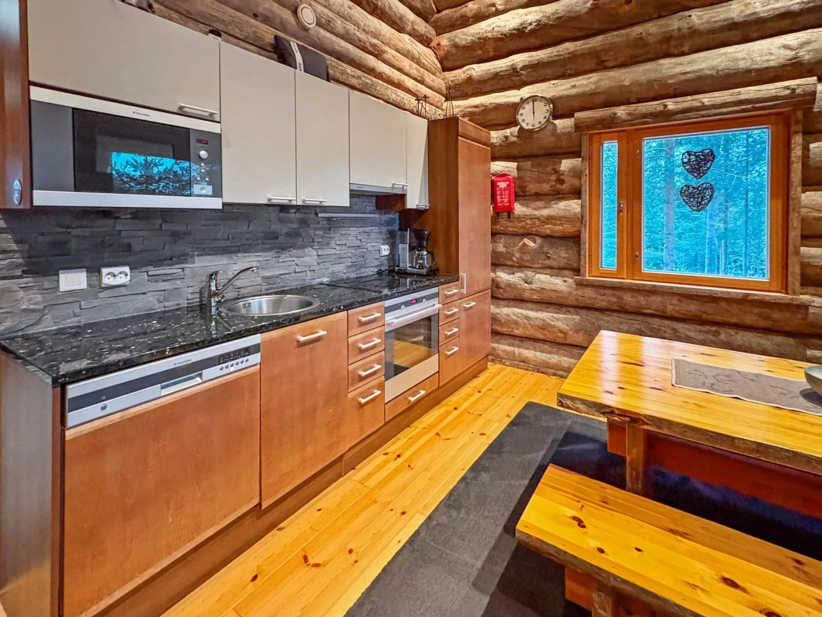 Rukan skikolo-Binnen