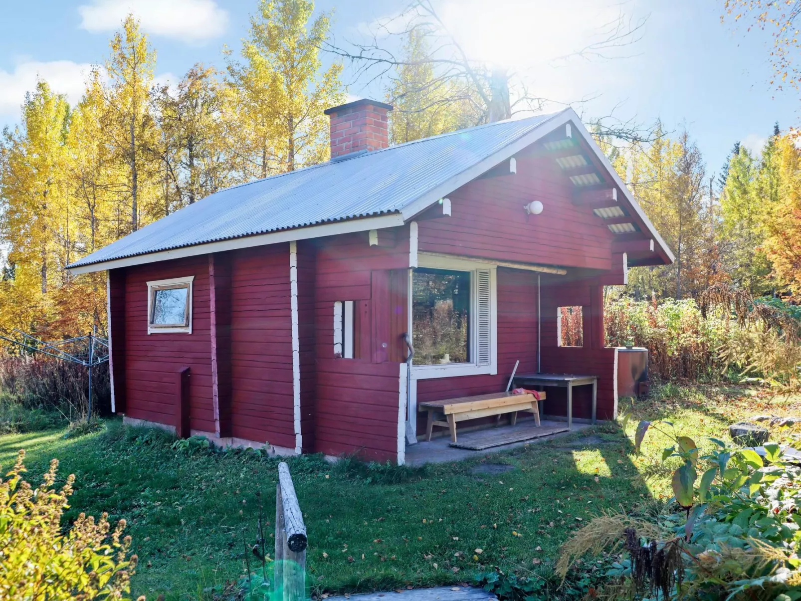 Laattajan hirsipirtti-Binnen