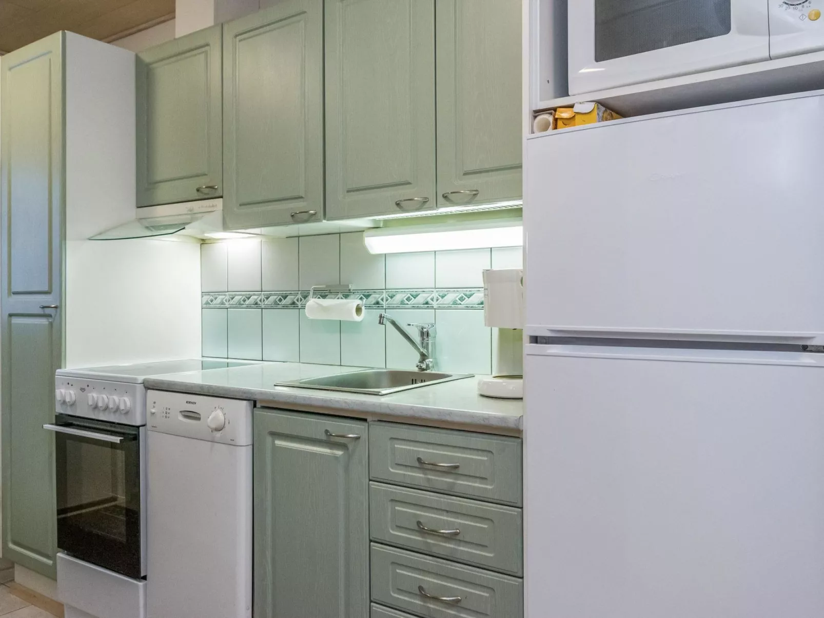 Kylpylän ullanrinne 12 c-Binnen