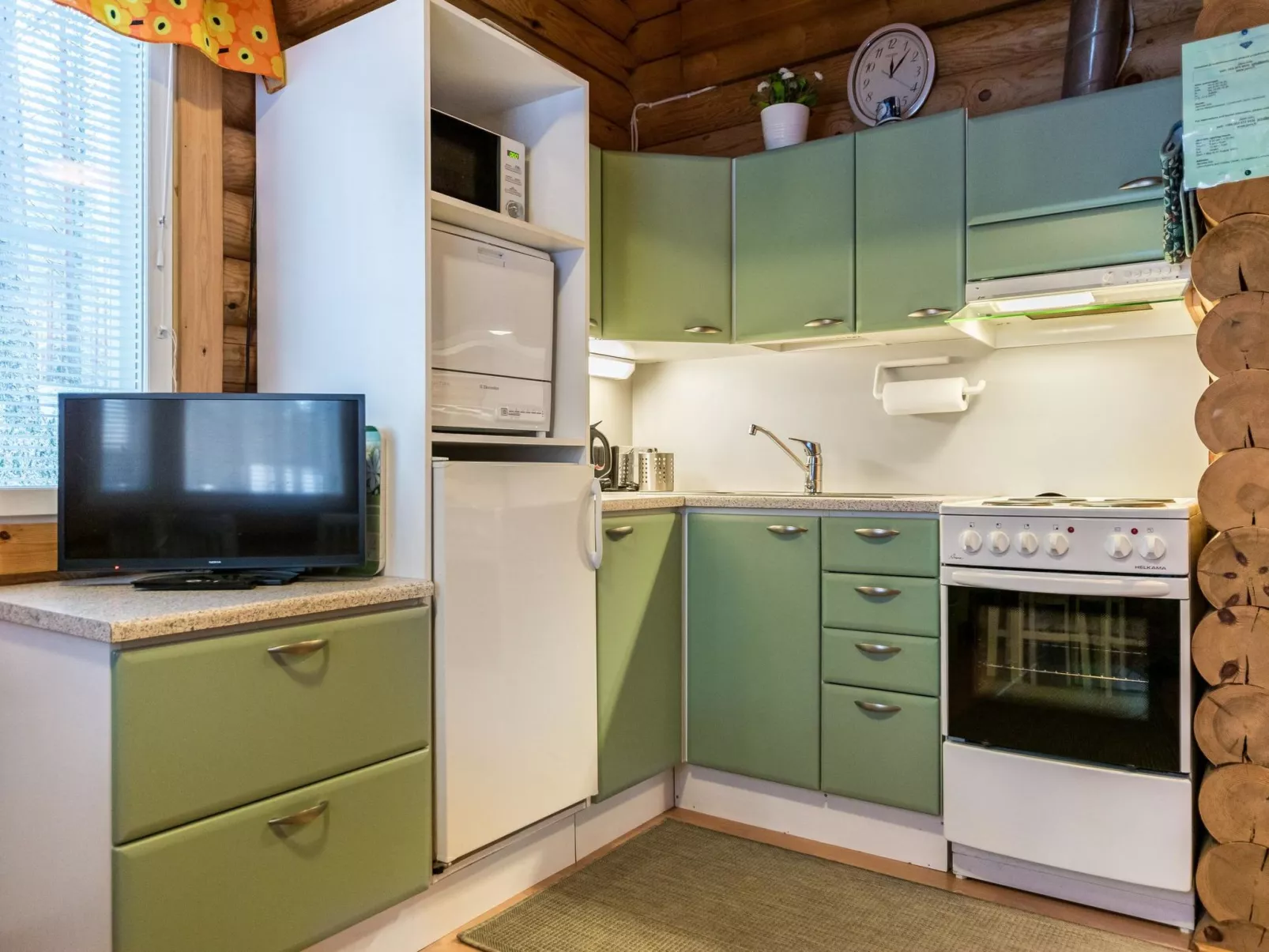 Kilpolan karoliina-Binnen