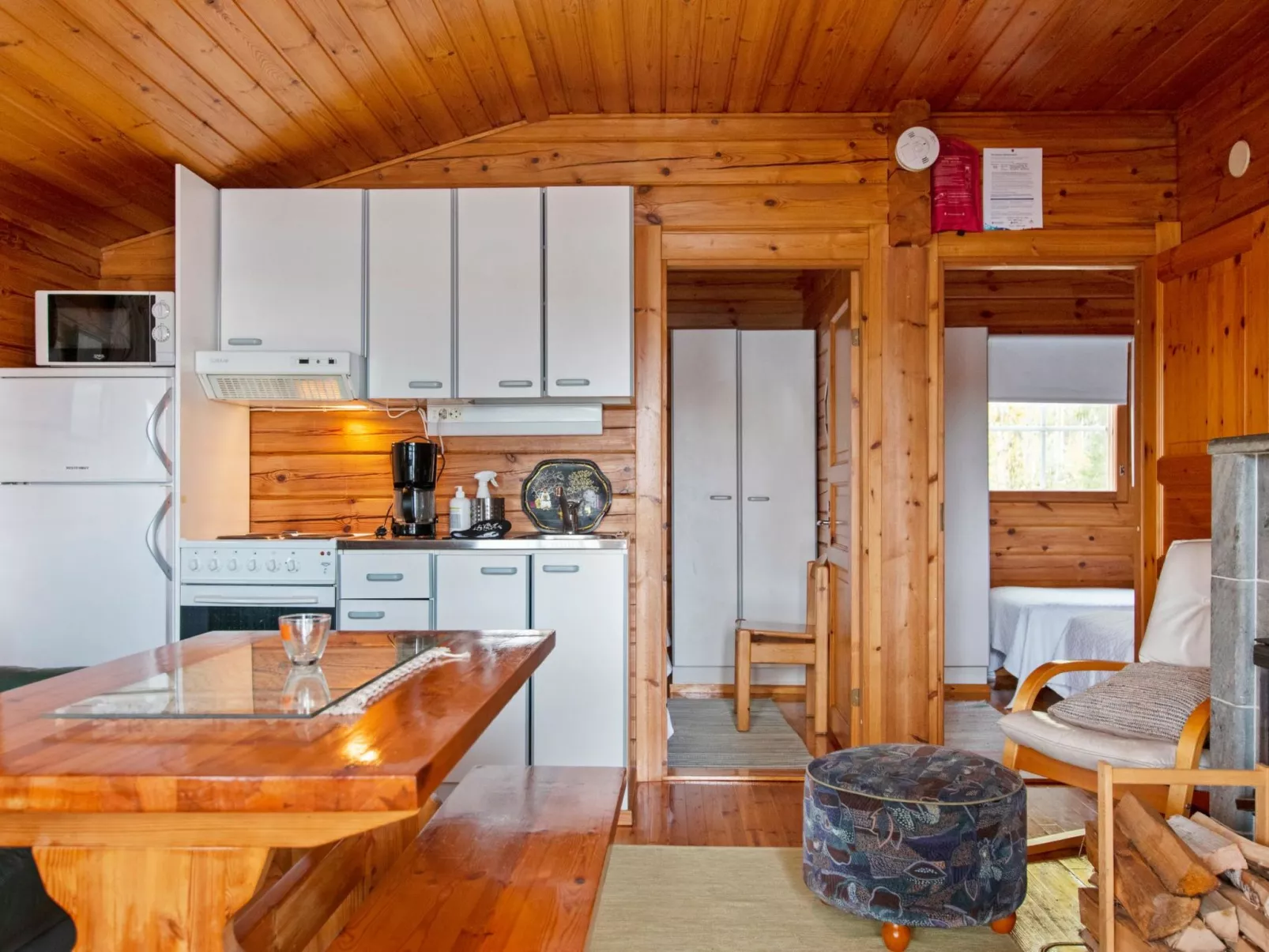 Lahdenpohja, vaikon loma 7-Binnen