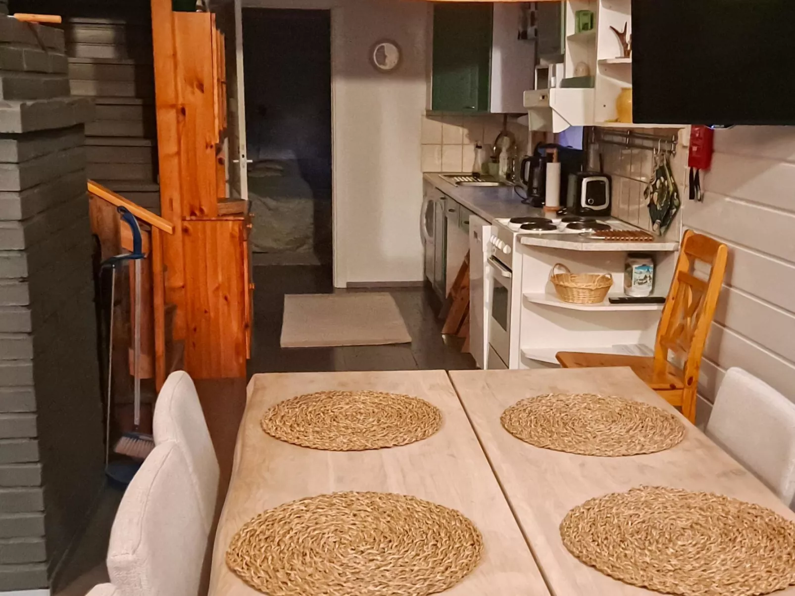 Pajalan piilopirtti-Binnen