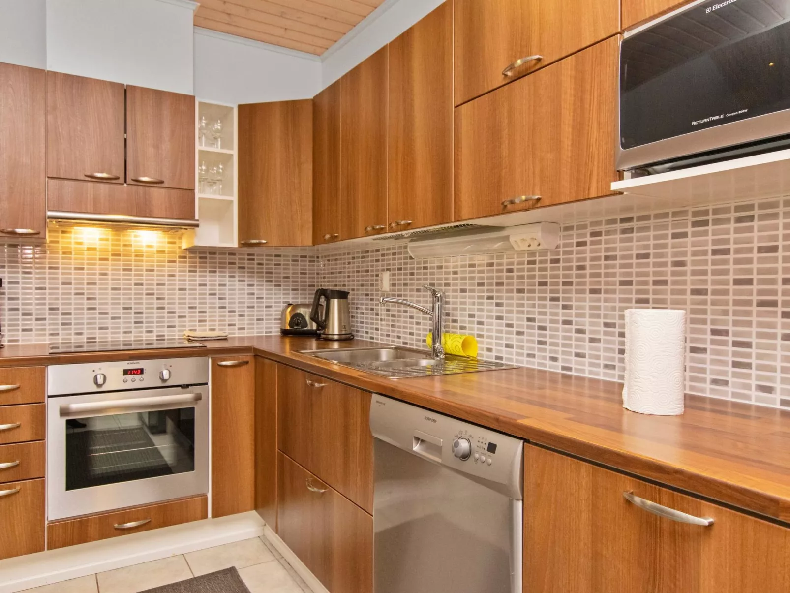 4 seasons hymy b-Binnen