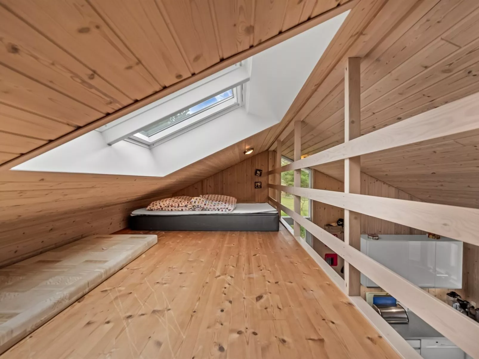 "Teija" - 600m to the fjord-Binnen