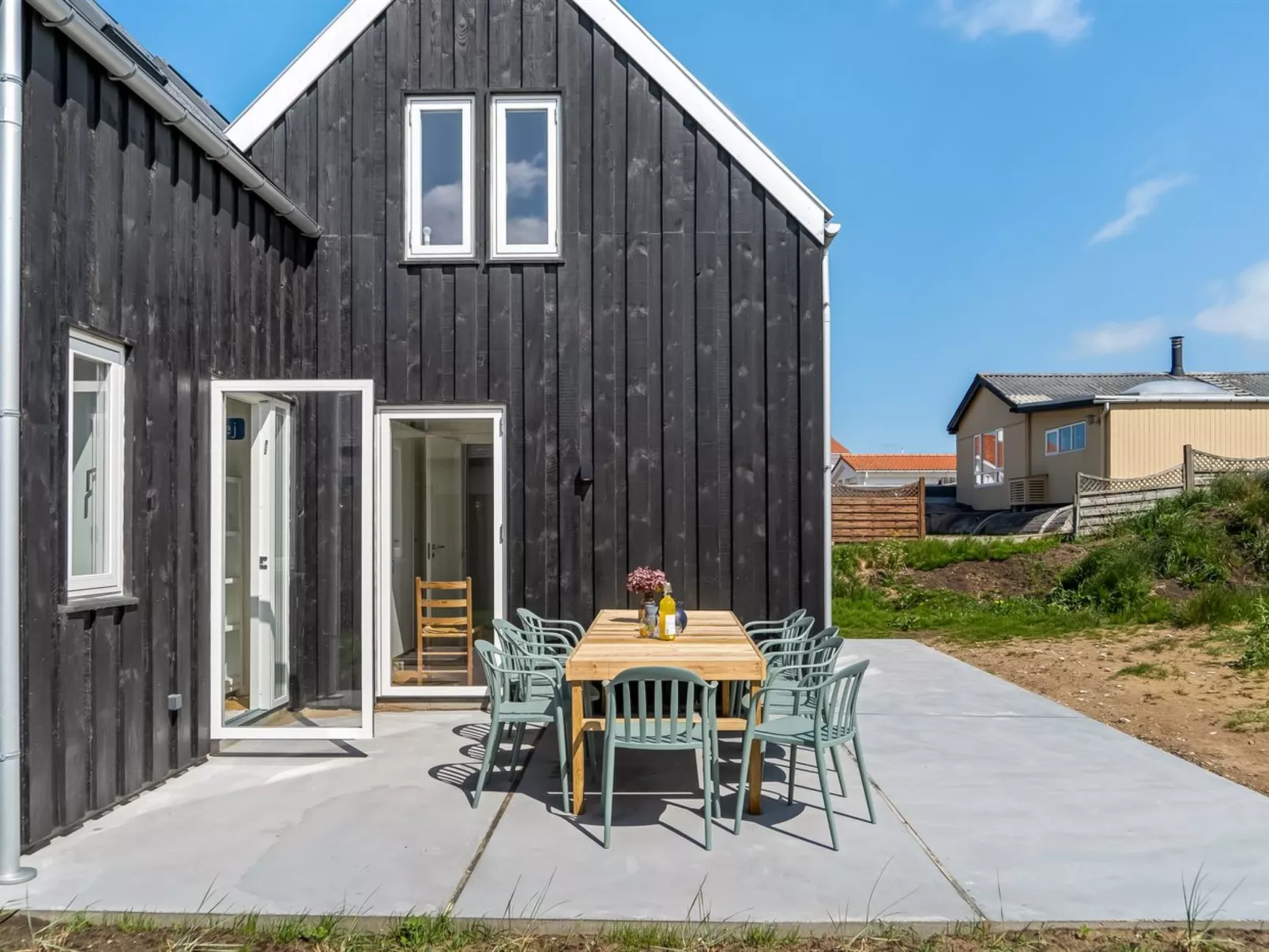 "Spase" - 450m from the sea-Buiten