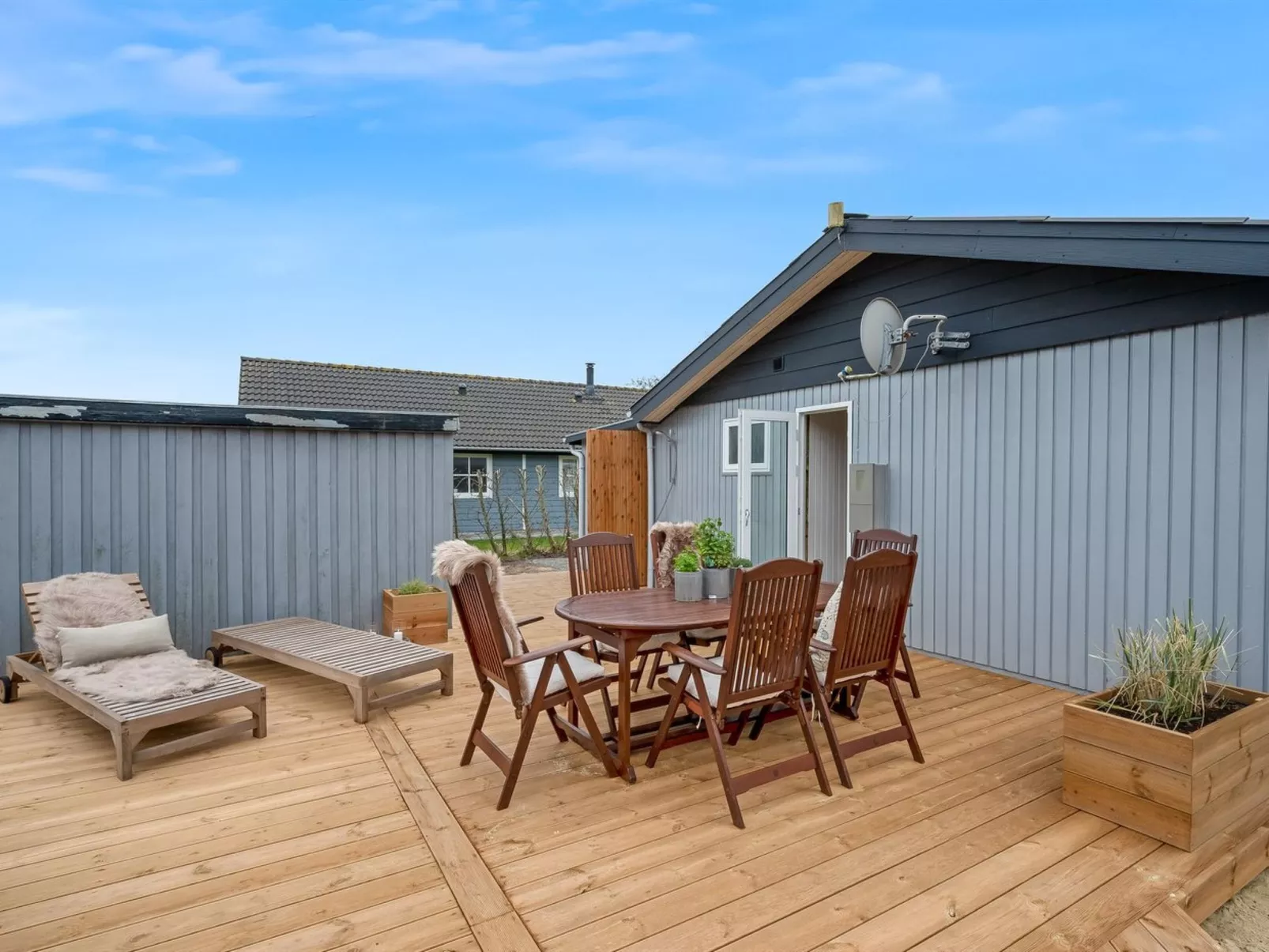 "Heike" - 700m to the fjord-Buiten