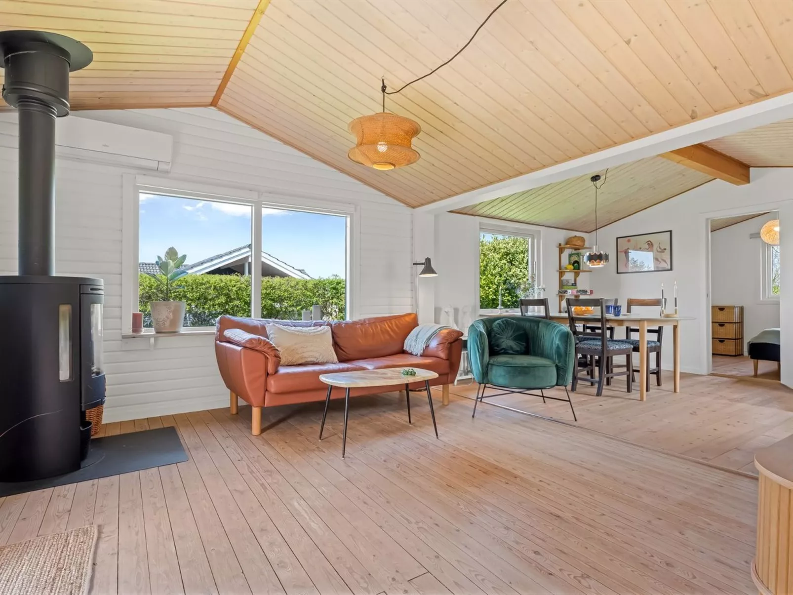 "Oona" - 700m from the sea-Binnen