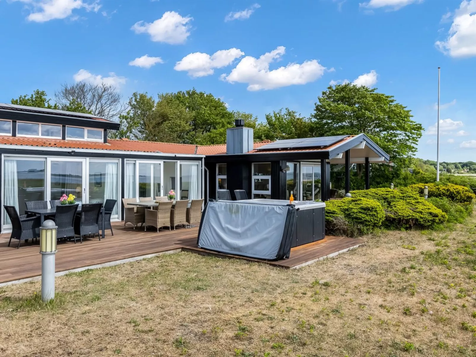 "Xaverius" - 30m from the sea-Buiten