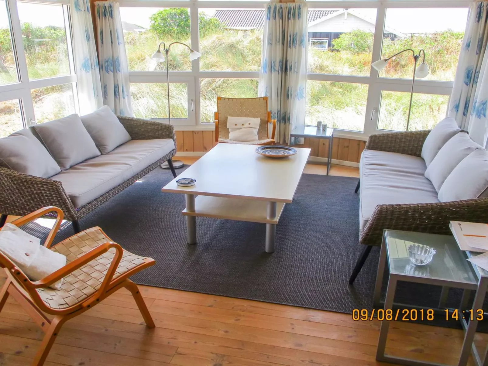 "Zuhra" - 400m from the sea-Binnen