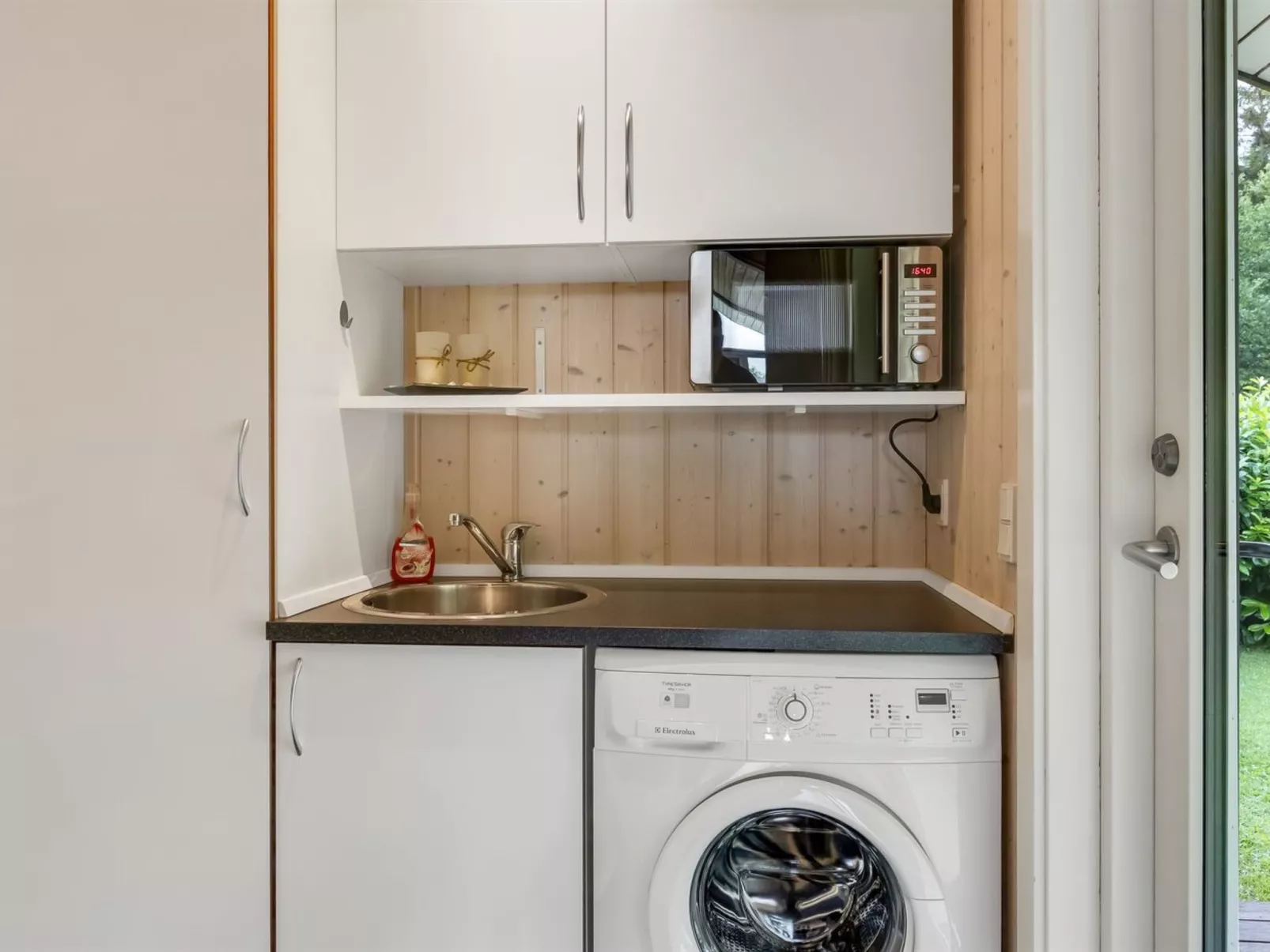 "Naimi" - 30km from the sea-Binnen