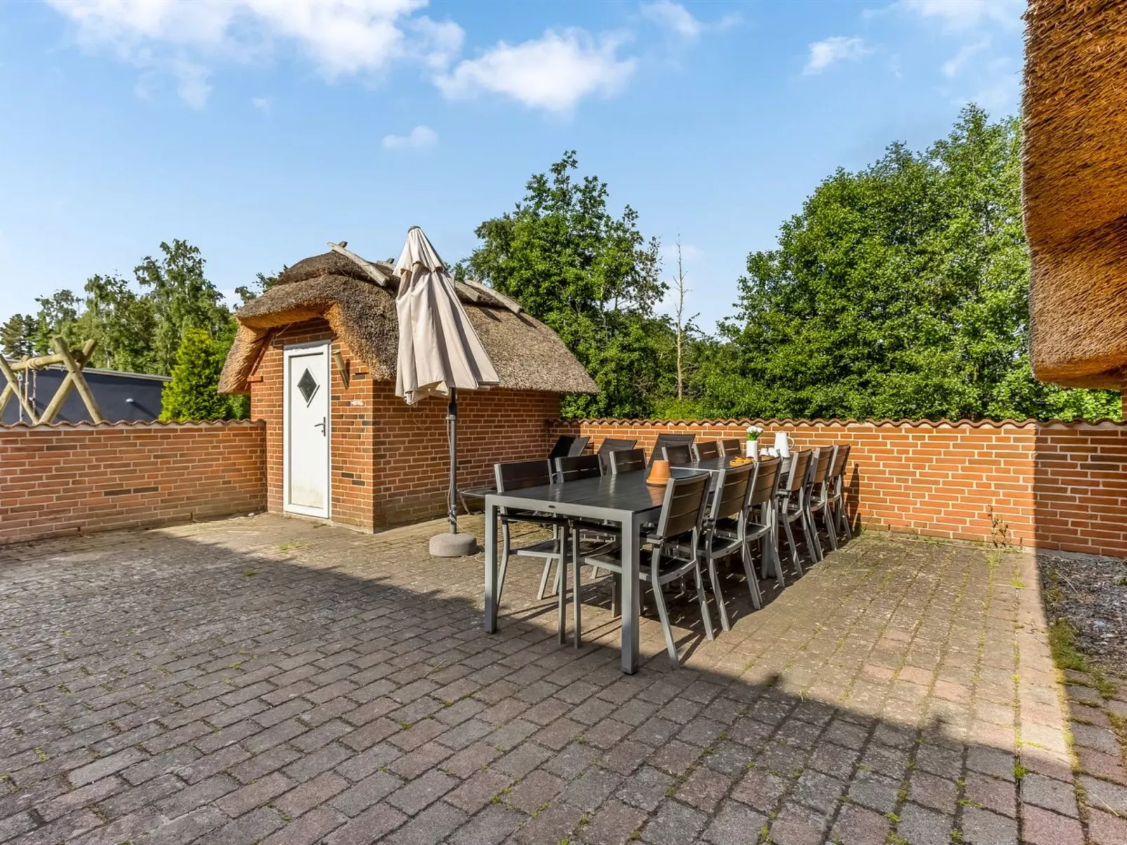 "Tara" - 900m from the sea-Buiten