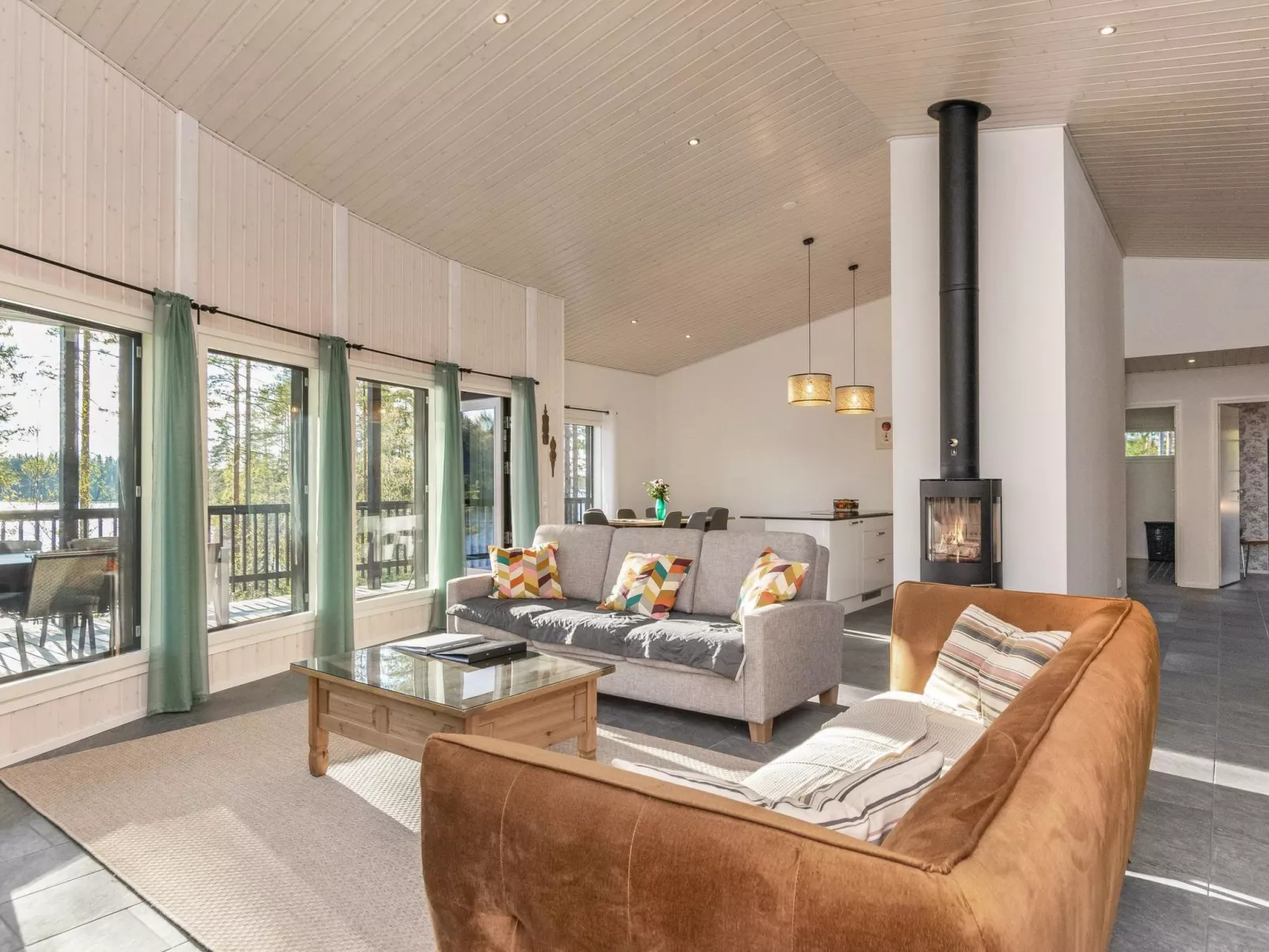 Järven idylli-Binnen