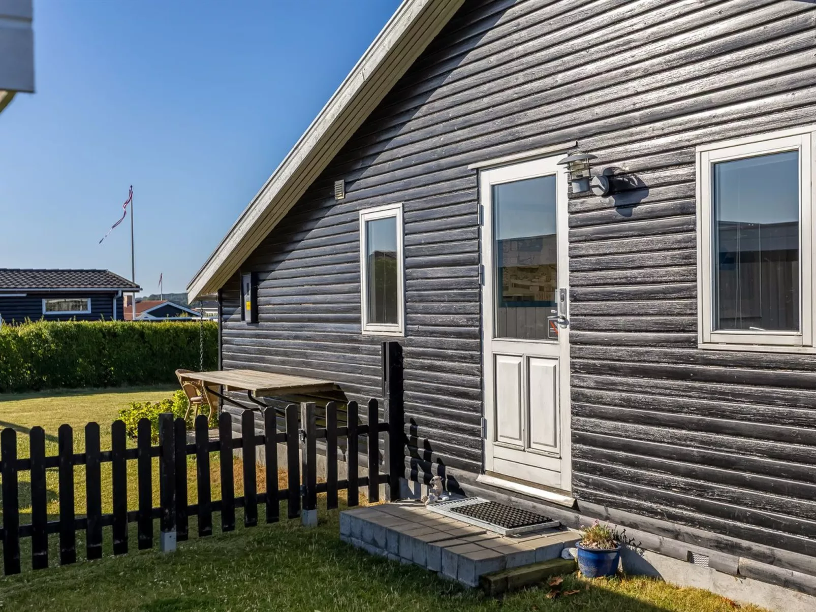 "Raymond" - 175m from the sea-Buiten