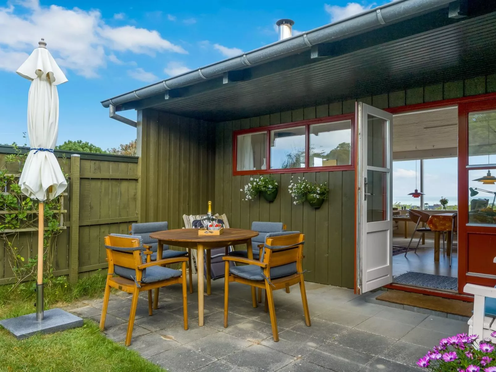 "Nikolce" - 500m from the sea-Buiten