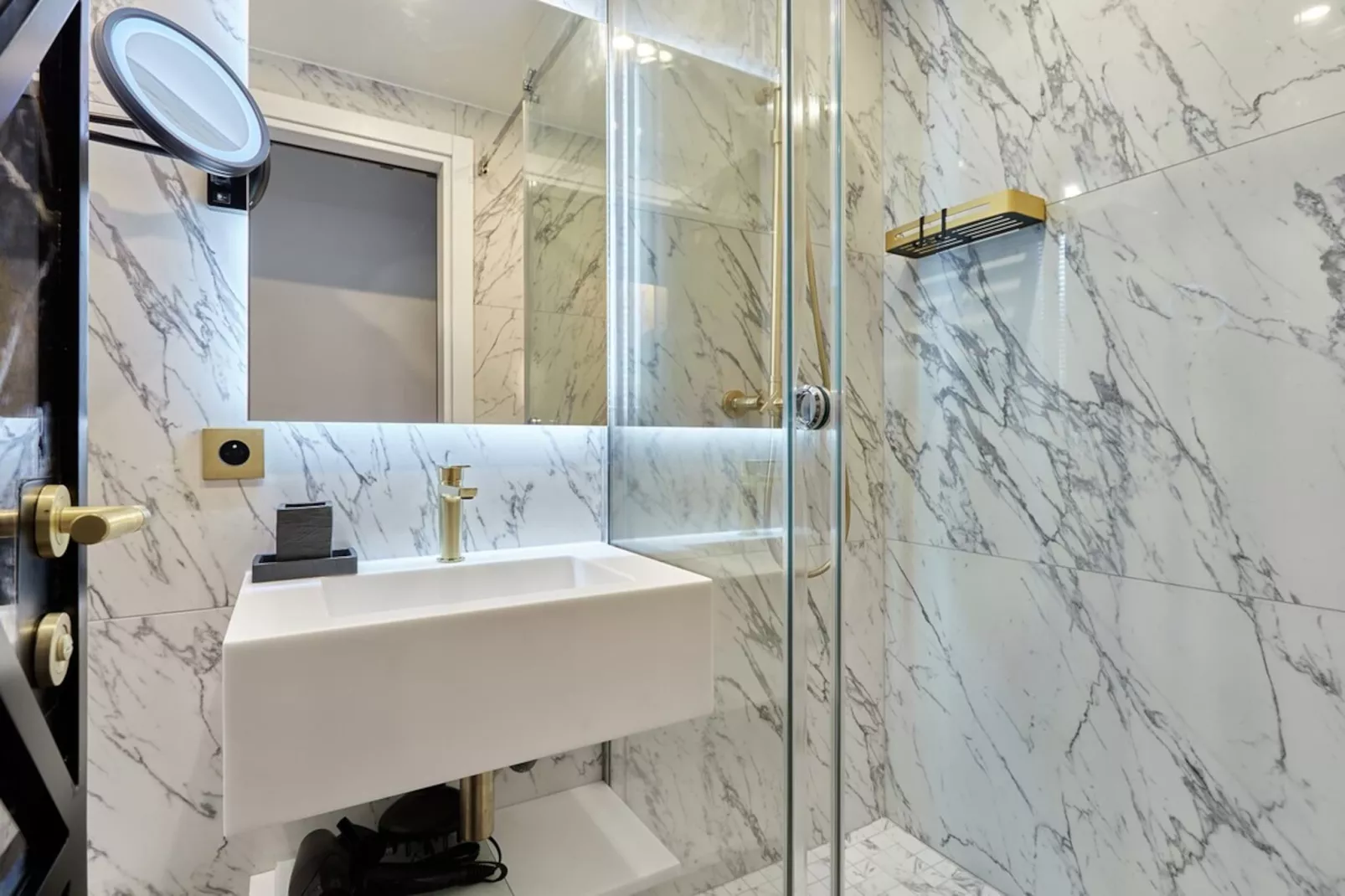 PELICAN 6 NEW-Niet-getagd