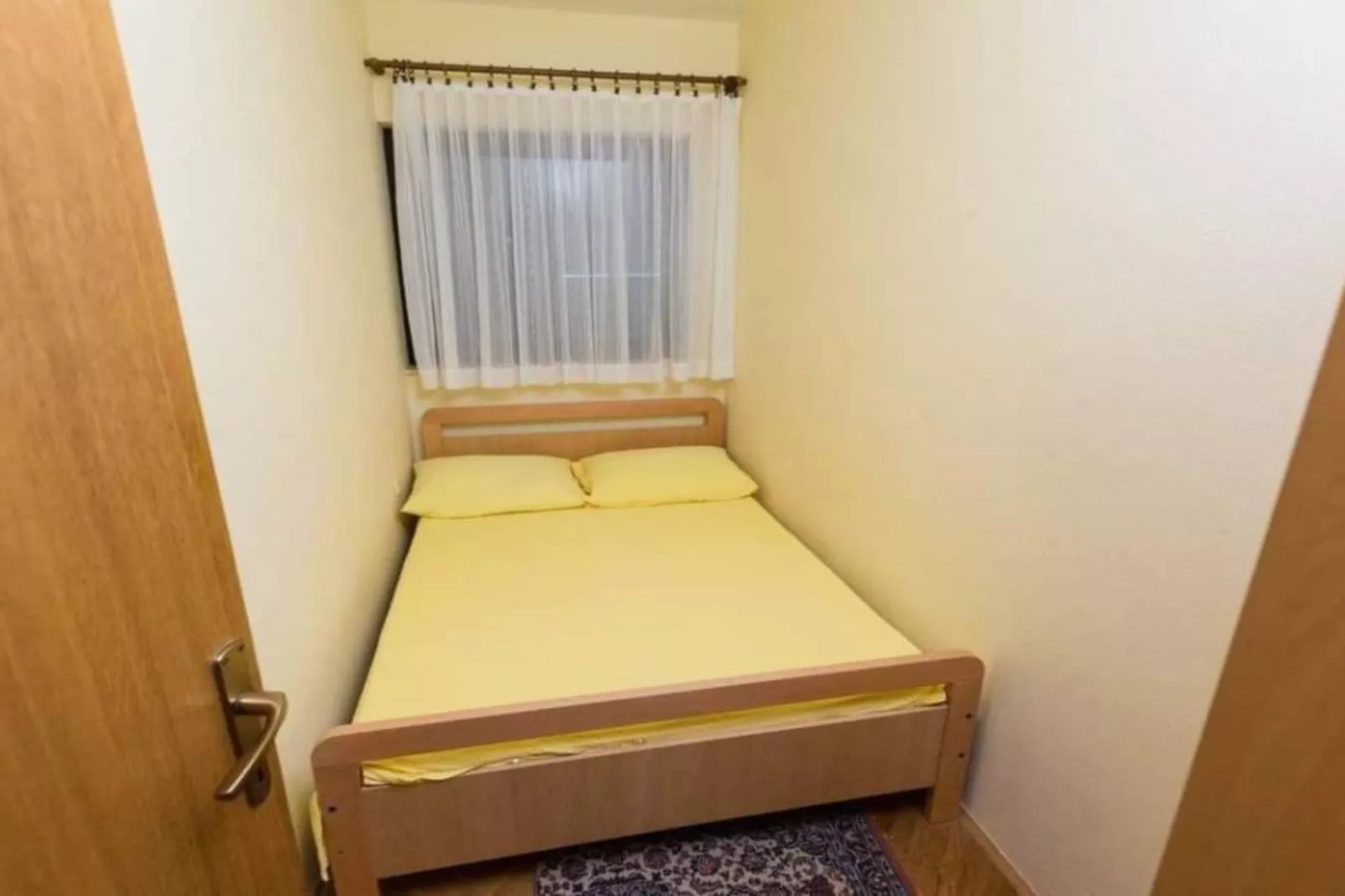 Apartmani Bridić Okrug Gornji - Four Bedroom Apartment-Slaapkamer