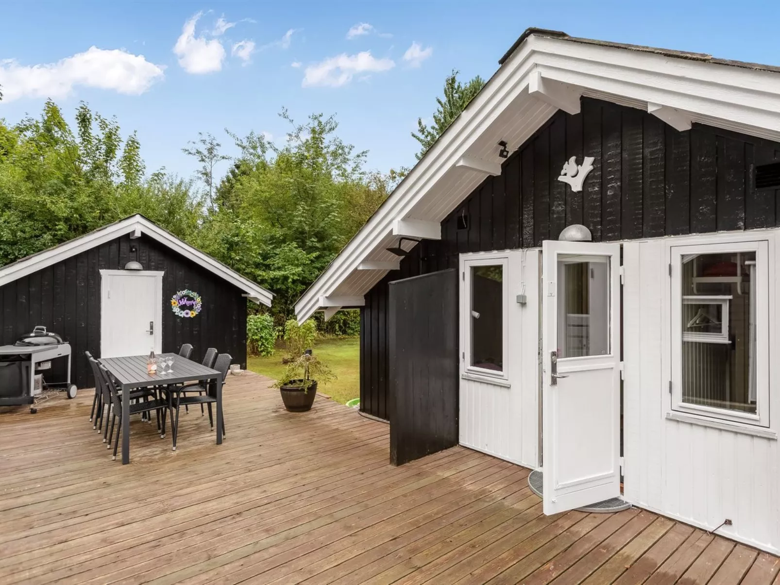 "Madita" - 30km from the sea-Buiten