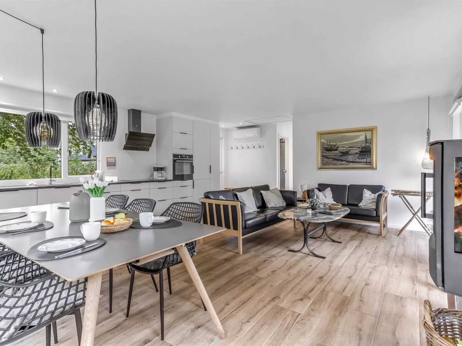 "Litle" - 30m from the sea-Binnen