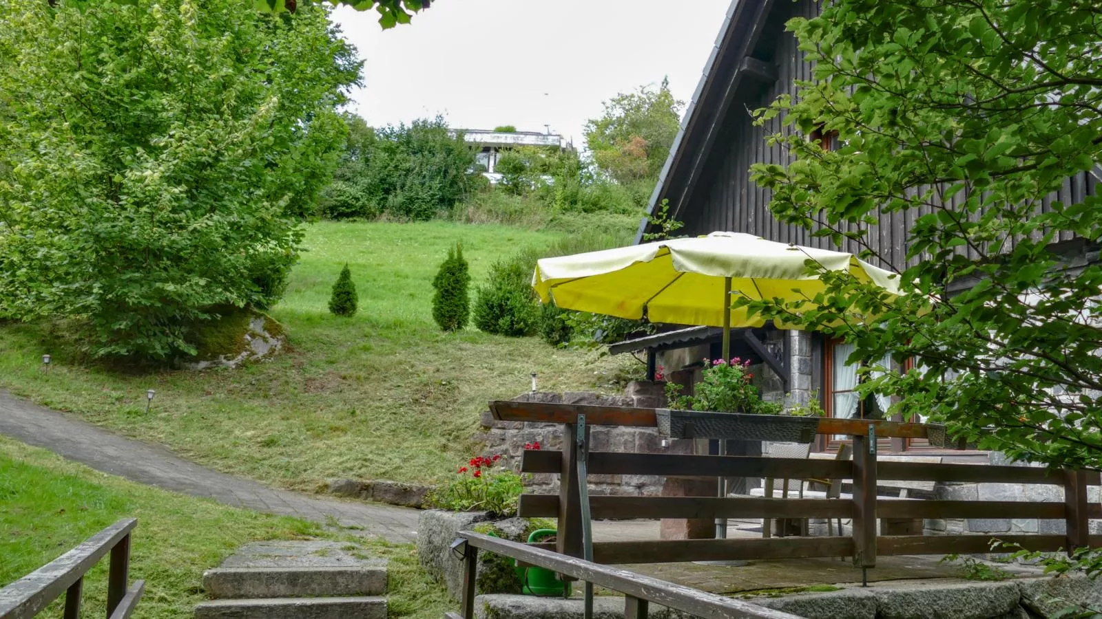 Alte Muehle-Buitenkant zomer