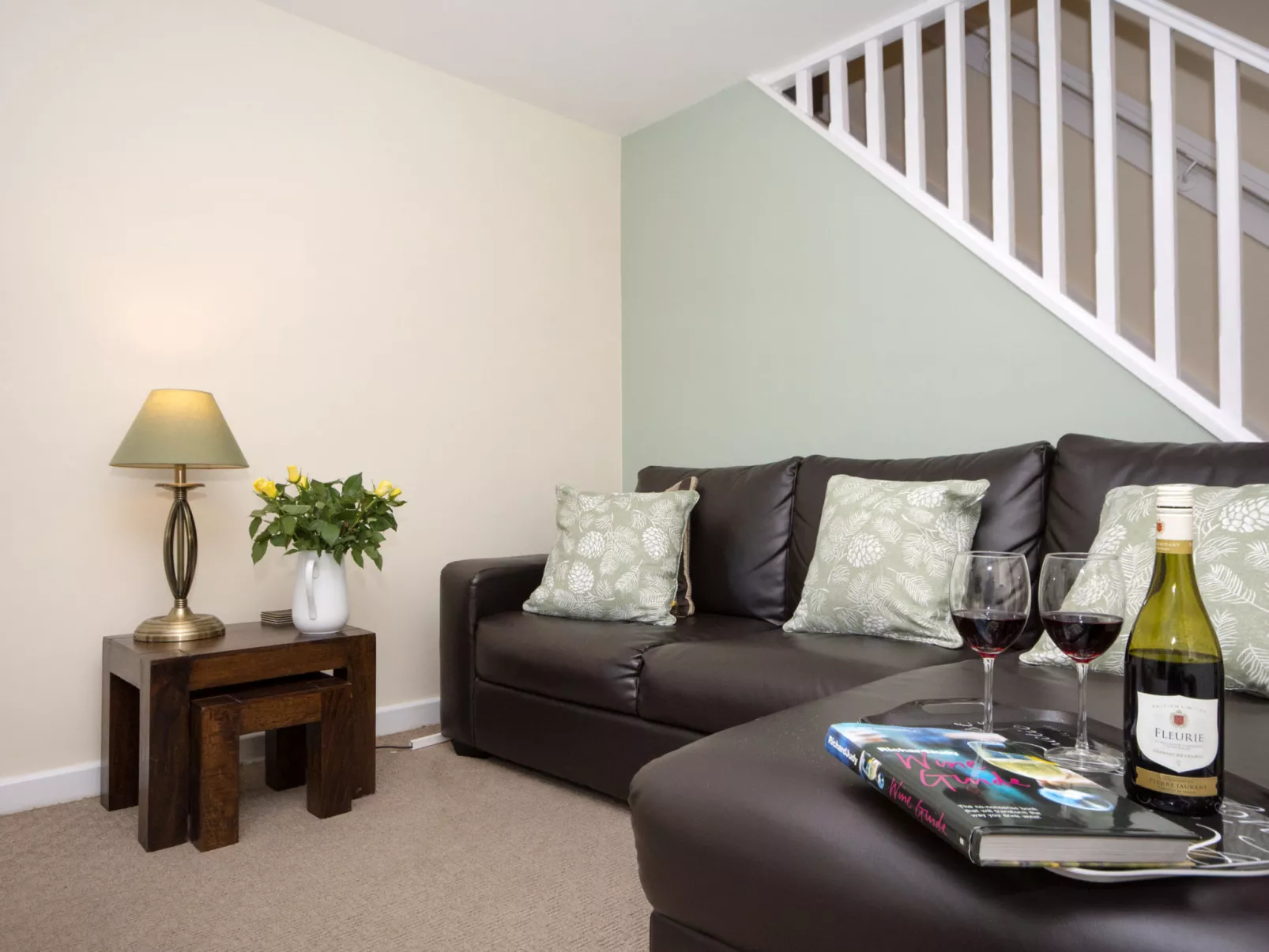 Ellie-Jo Cottage-Binnen