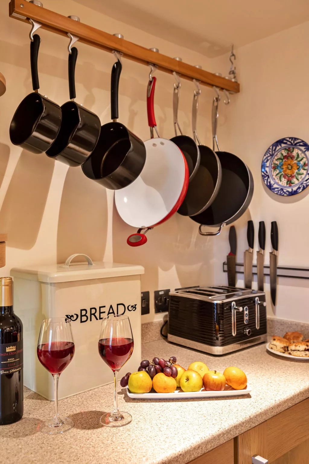 Two Storrs Cottages-Buiten