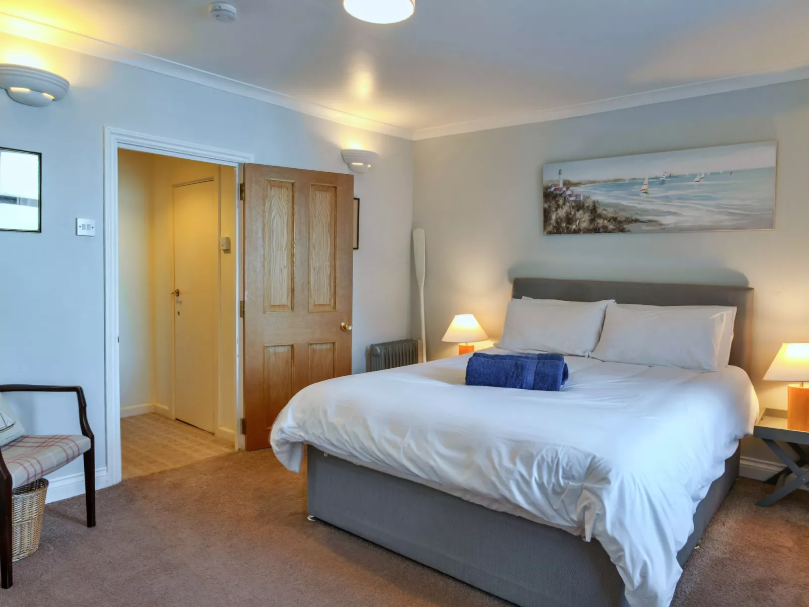 Nor Nour, Cawsand-Binnen