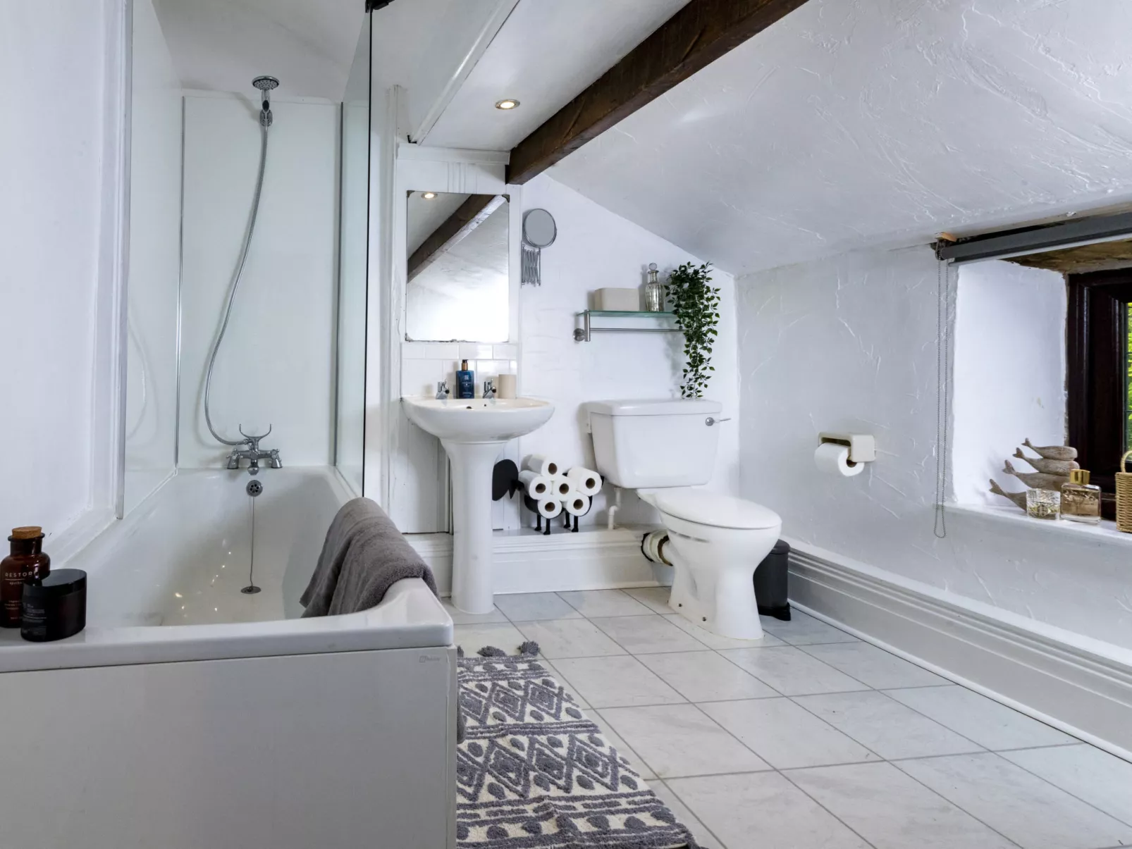 Ellen's Cottage-Binnen