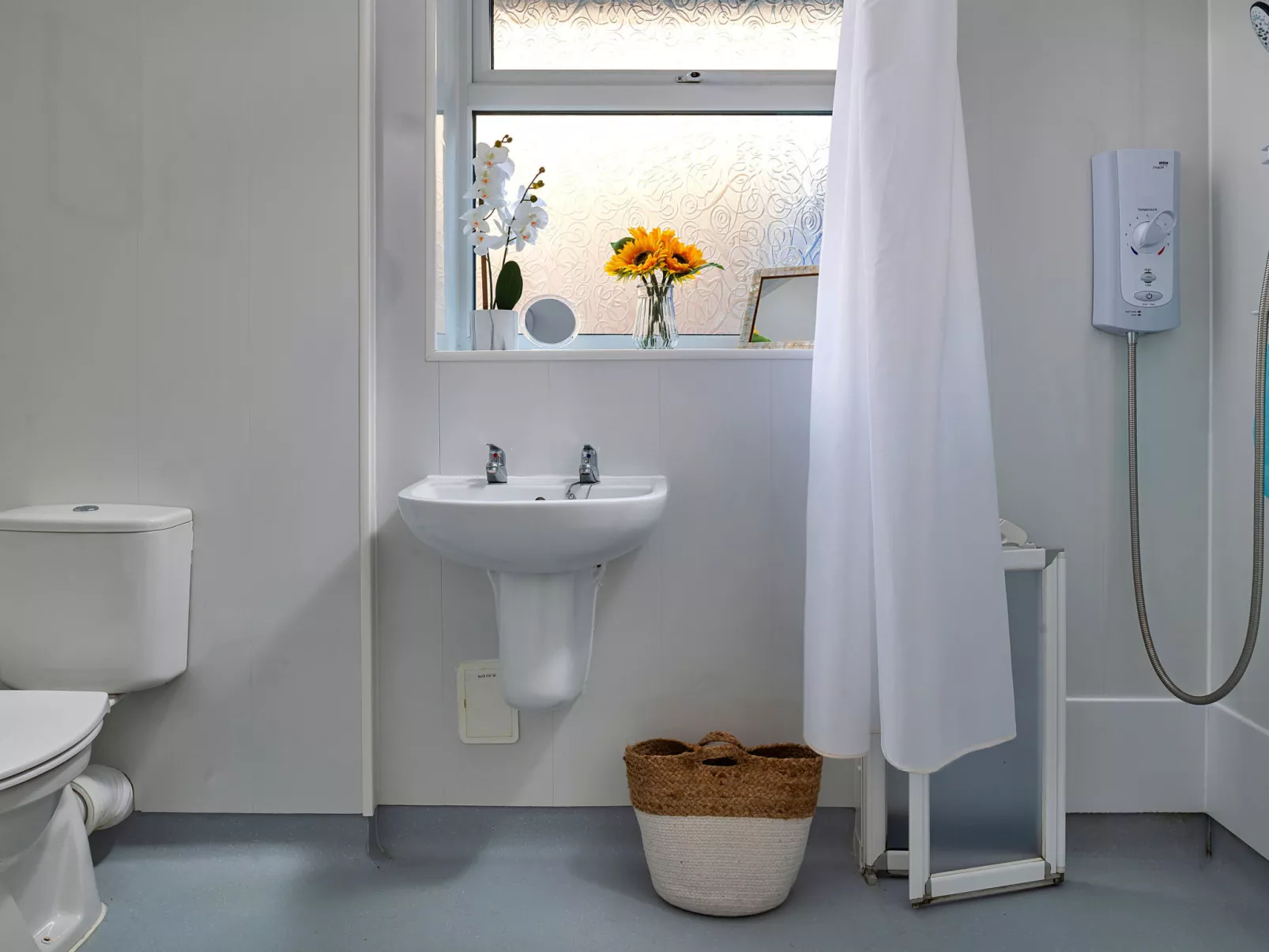 37 Bro Enddwyn-Binnen