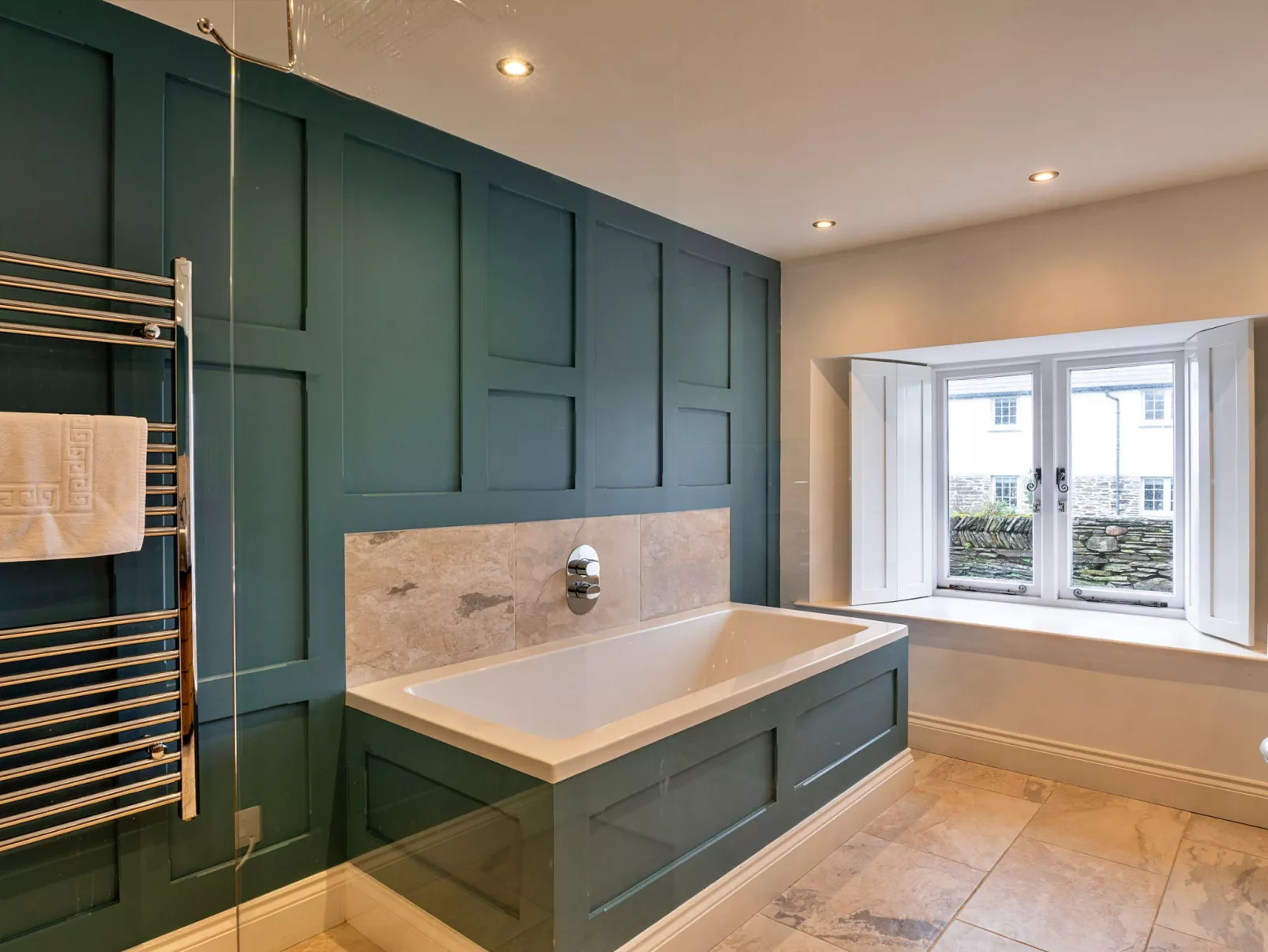 Dingles Cottage-Binnen