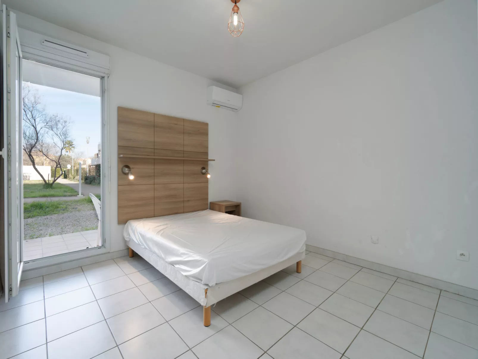 Cap Camargue B N 26 - 2P4-Binnen