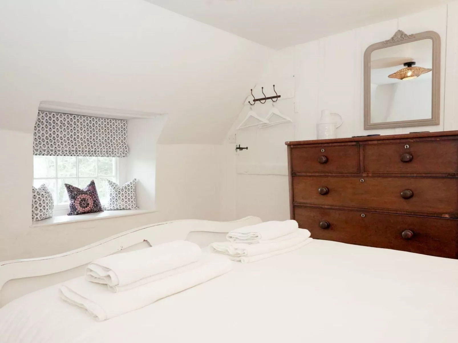 Old Lanvean Cottage-Binnen