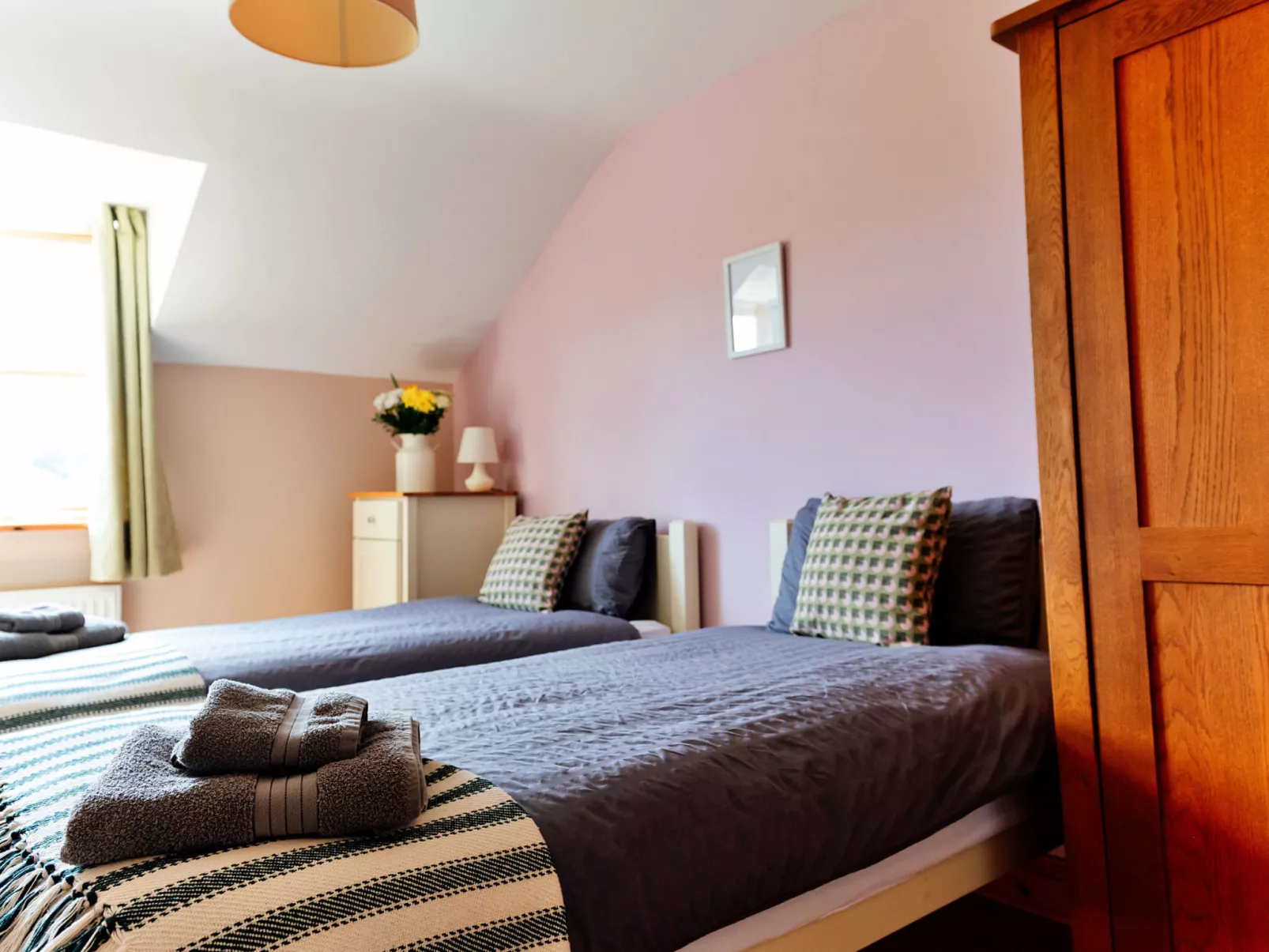 The Welsh Farmhouse-Binnen