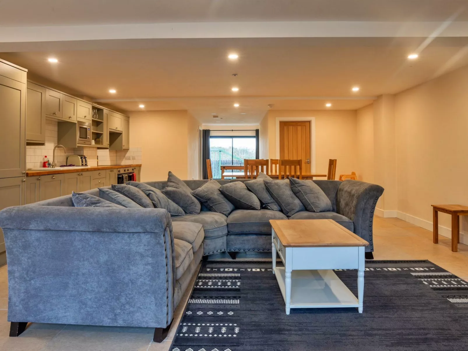 Little Rissington - Barn Eight-Binnen