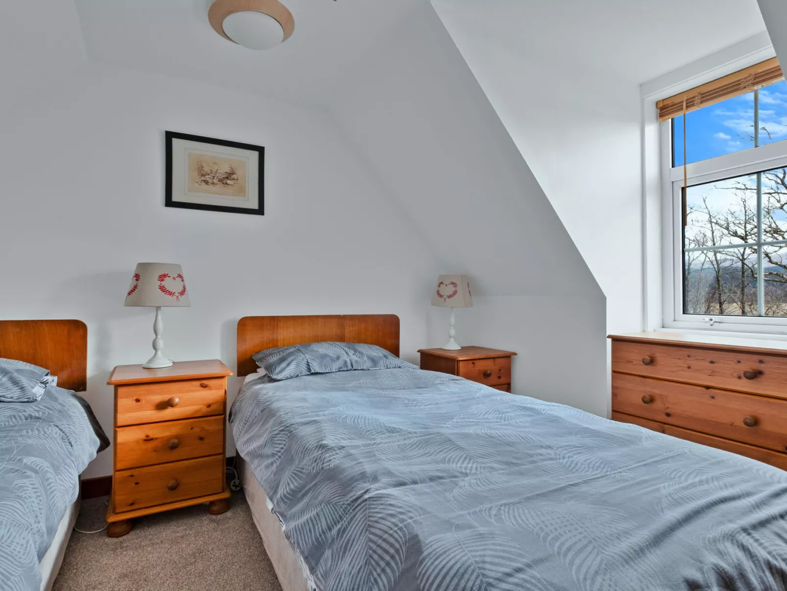 Lochead Cottage-Binnen