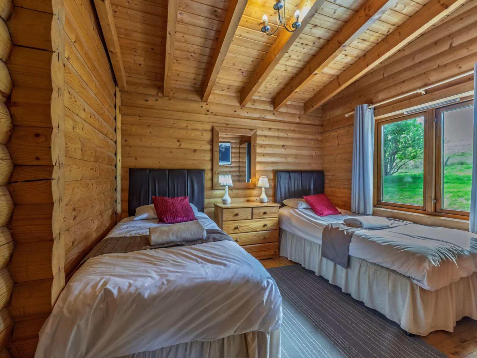 Cragdhu Log Cabin-Binnen