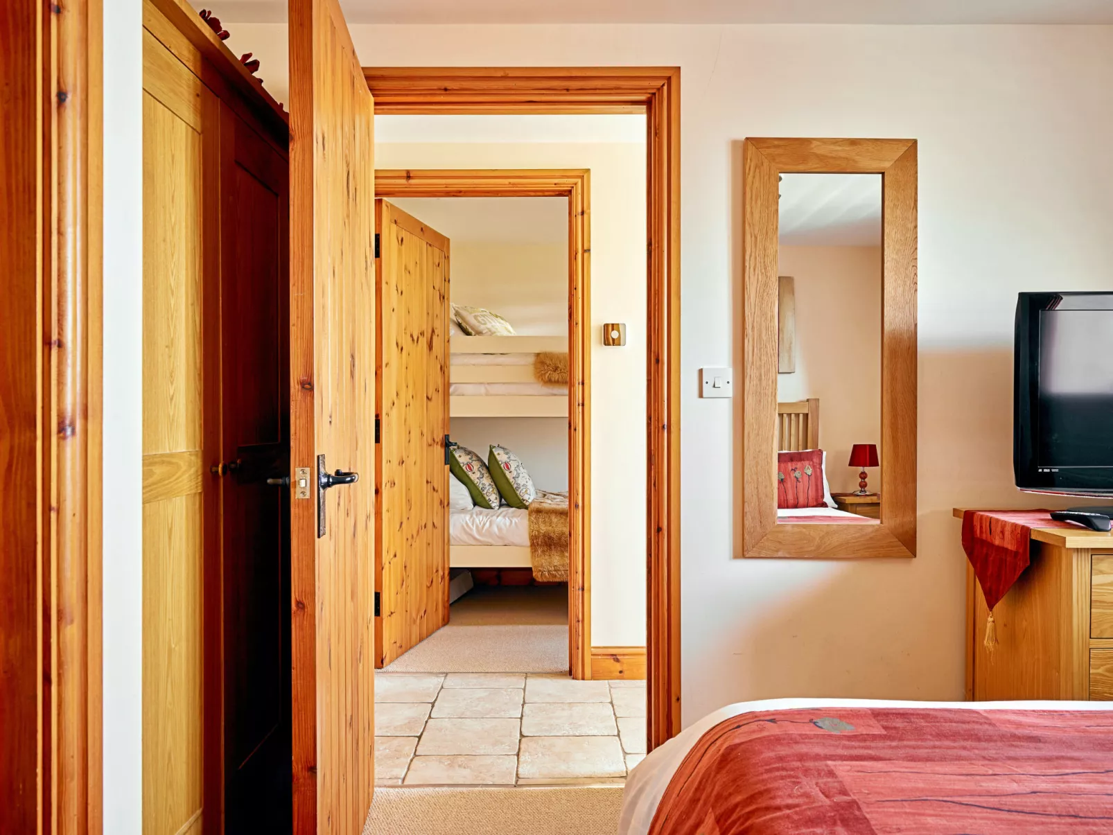 Hawthorn Barn-Binnen