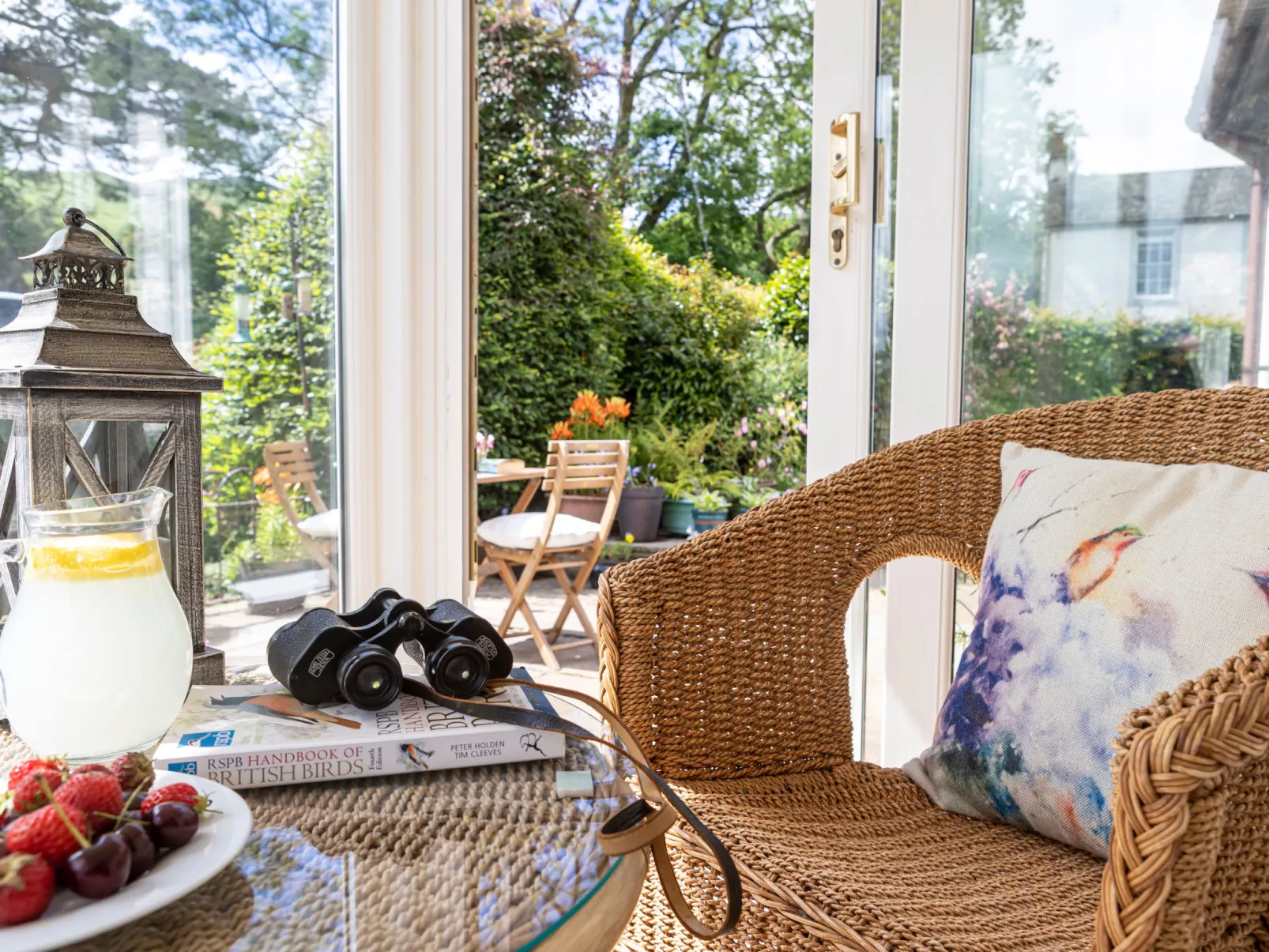 The Duck House-Binnen