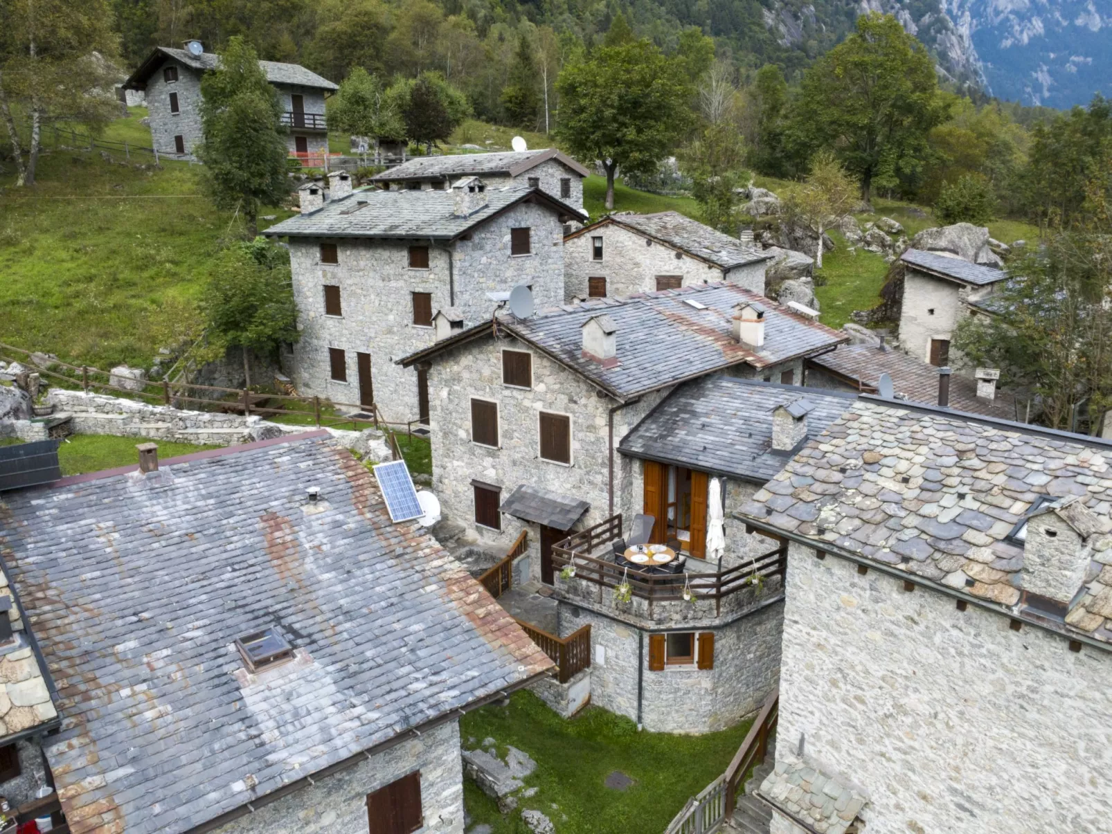 Val di Mello Mountain Flat-Buiten