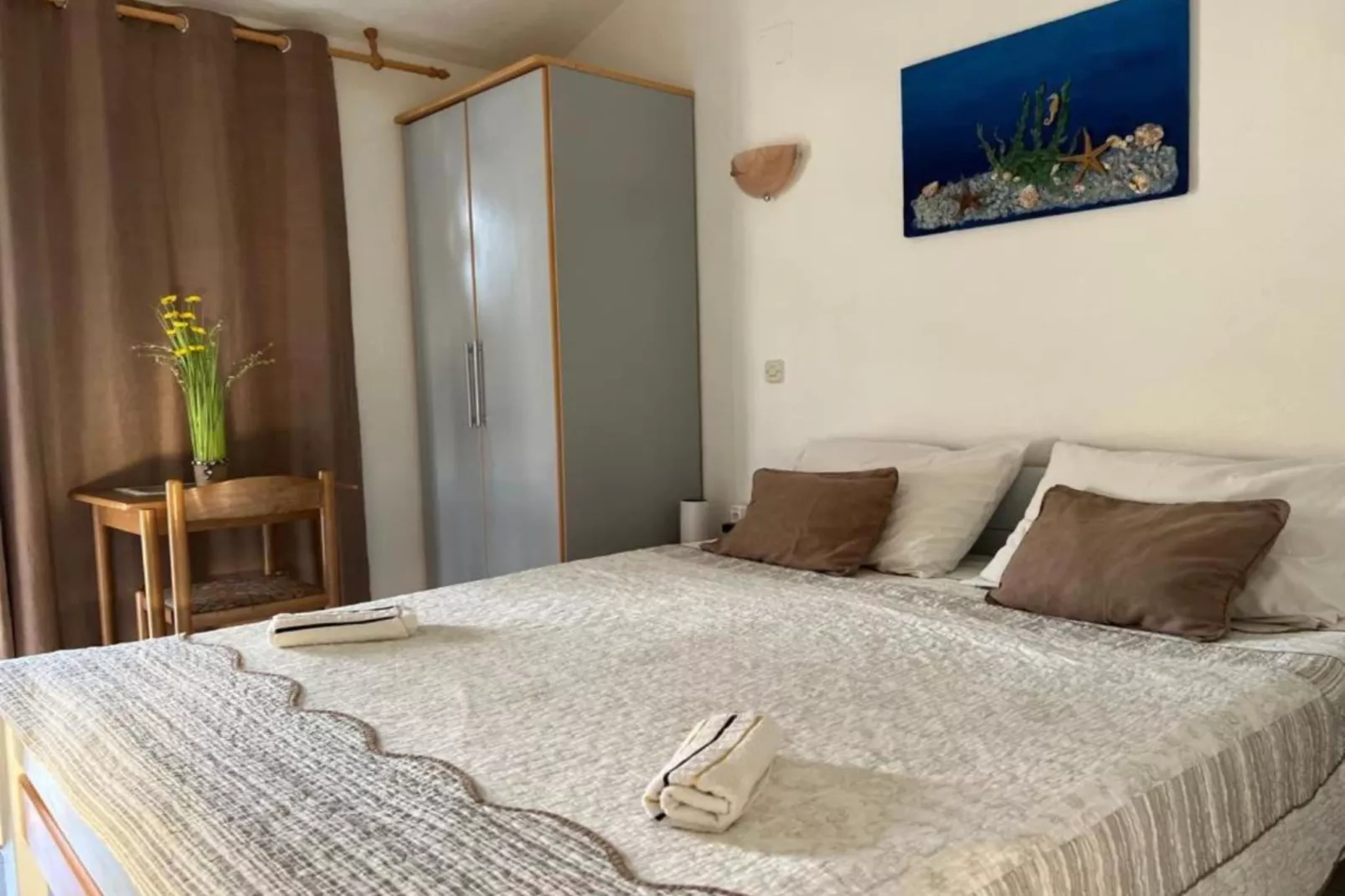 Apartments Natali - One Bedroom Apartment with Balcony (APP5)-Slaapkamer