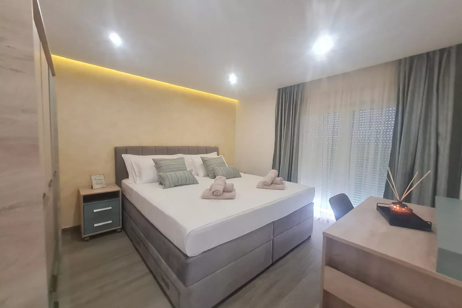 Four - Bedroom Villa-Slaapkamer