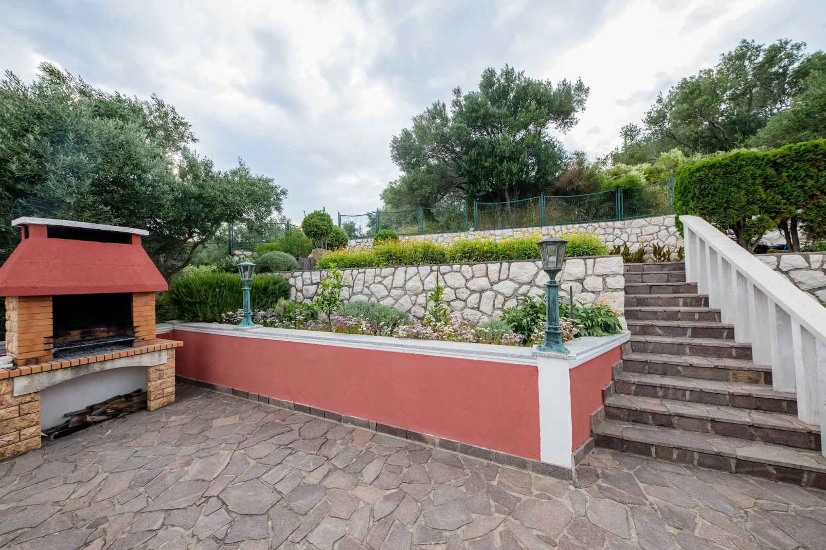 Guest House Villa Anggela - Classic Double room with Balcony and Sea View (BR1)-Buitenlucht