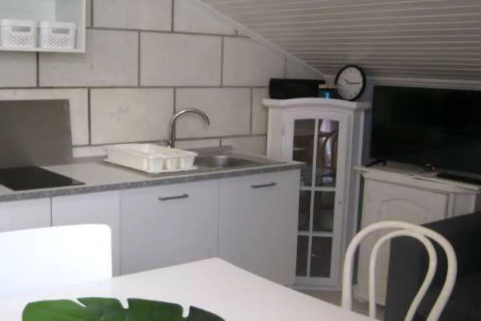 Two Bedroom Apartment With Balcony And Sea View-Buitenlucht